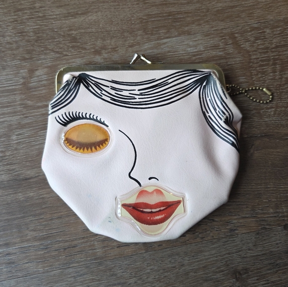 Rare 60s 70s Vintage Holographic Lady Face Coin Purse Winking Eye Snap Close